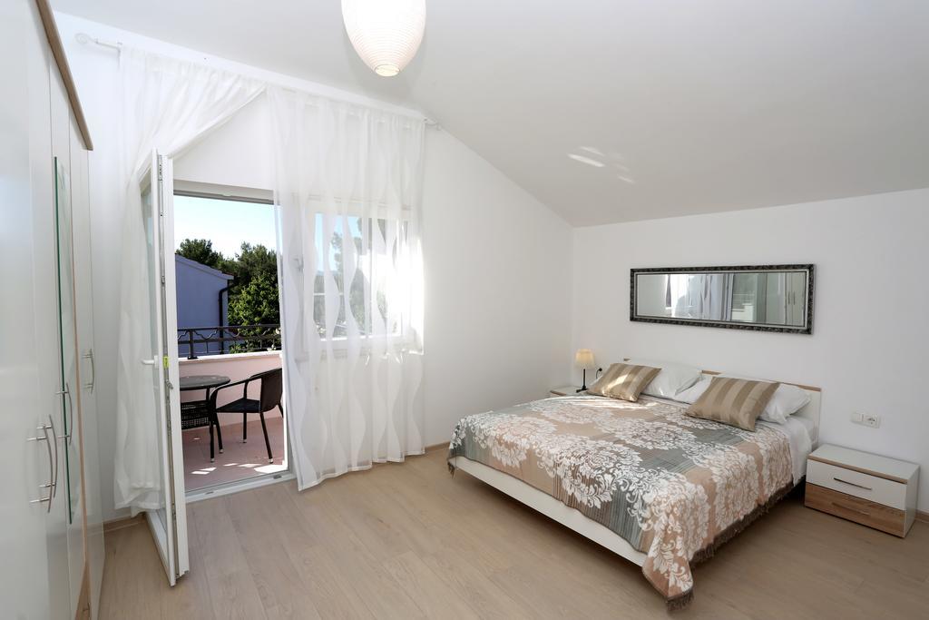 Apartments La Mirage Пировац Экстерьер фото