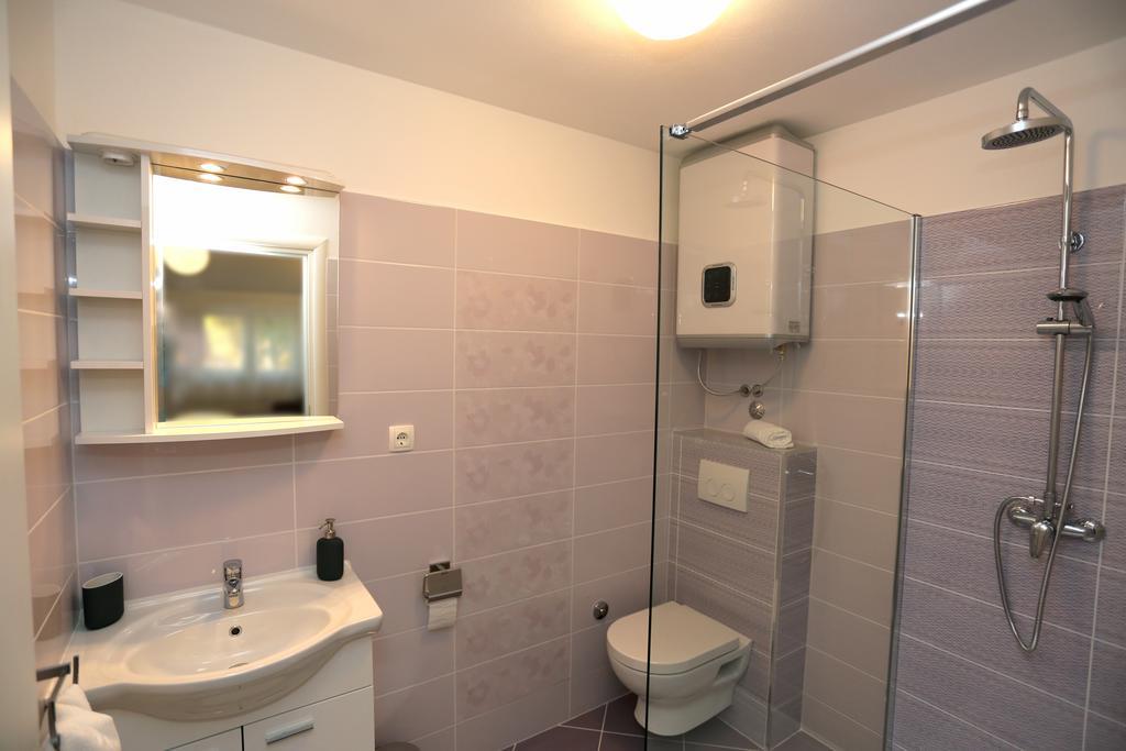 Apartments La Mirage Пировац Экстерьер фото