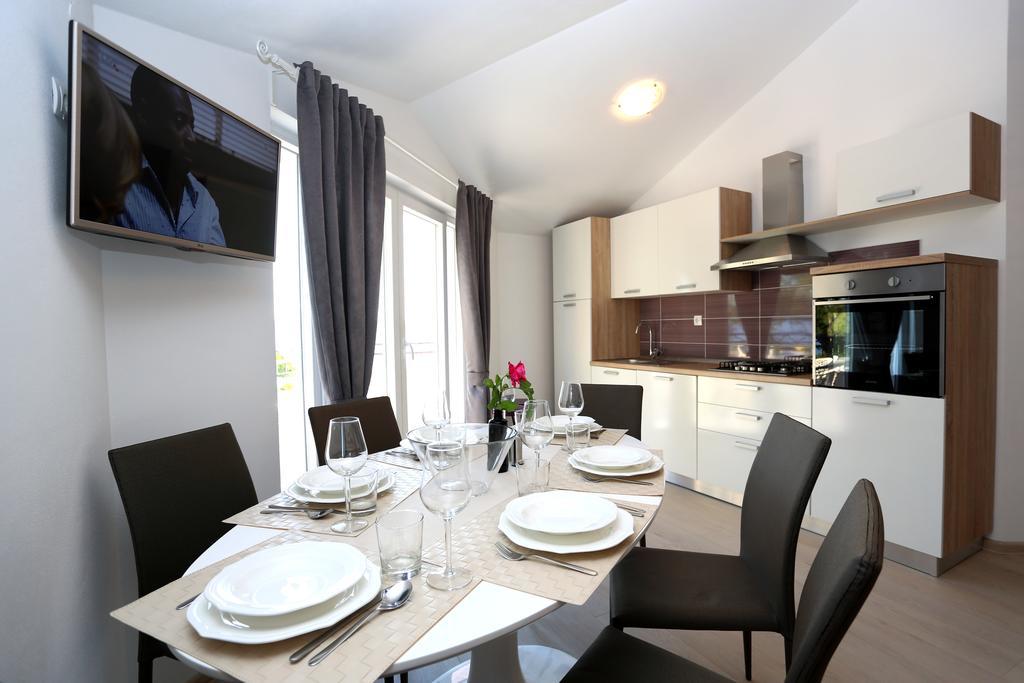 Apartments La Mirage Пировац Экстерьер фото